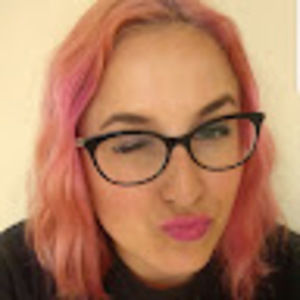 Meet your Posher, Caitlin